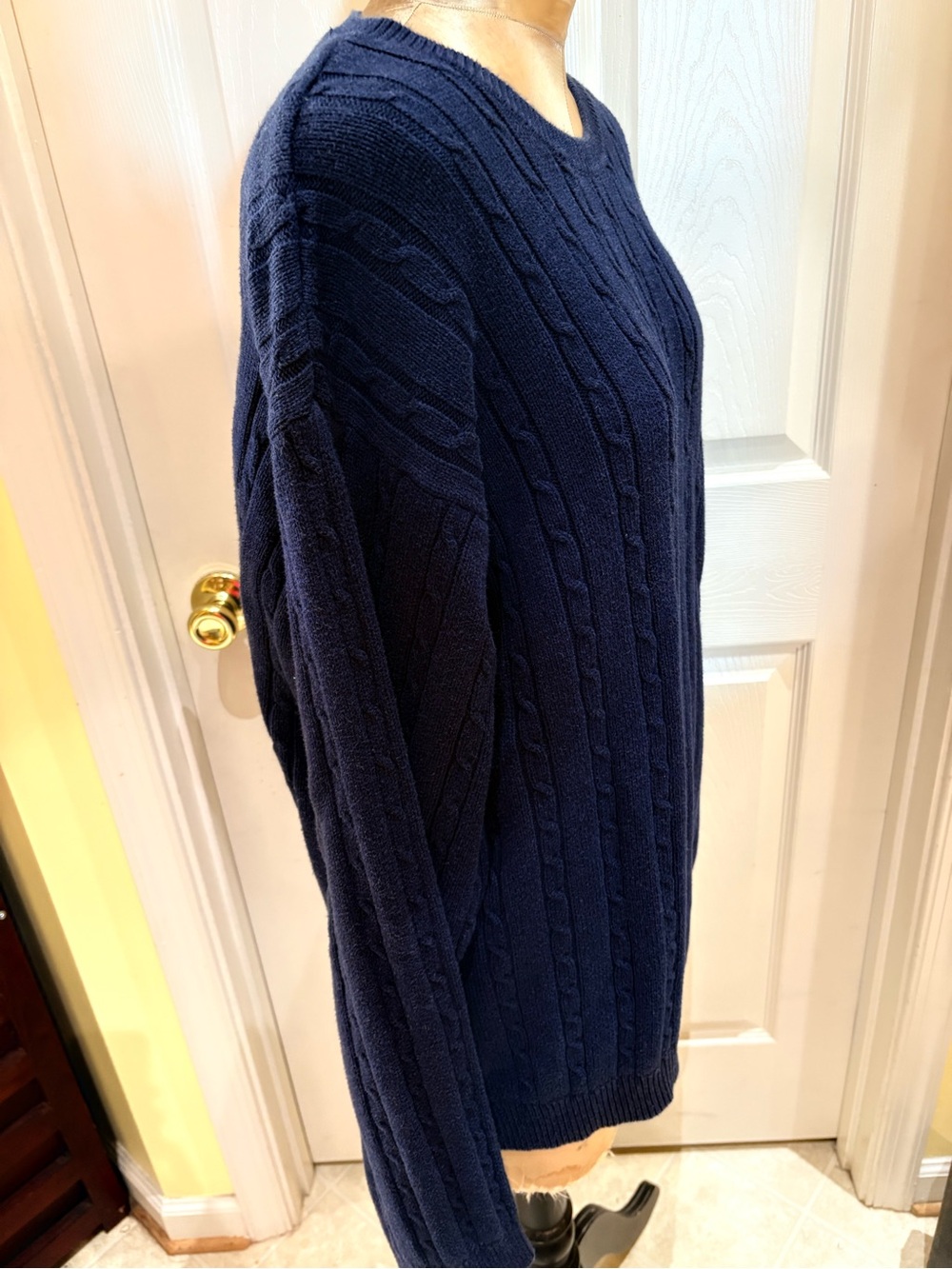 Unisex XL Cotton Navy Cable Knit Sweater - Classic Crewneck - Picture 5 of 8